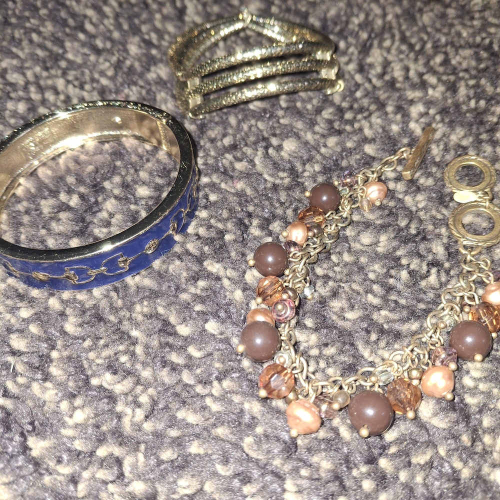 Elegant Blue and Gold Bracelet Set